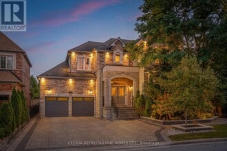 Building Photo - 11 Beauvista Ct