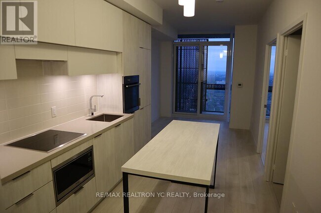 Photo du bâtiment - 4804-4808 EGLINTON Ave