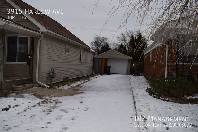Building Photo - 3 bedroom Allen Park Bungalow