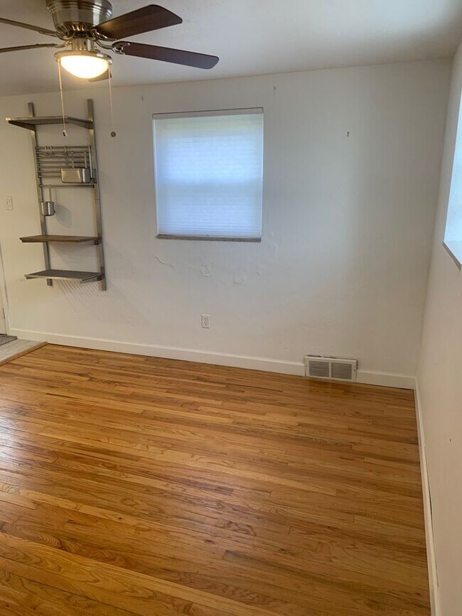 Foto del edificio - Beautiful 3 bedroom 1 bathroom home in Bee...