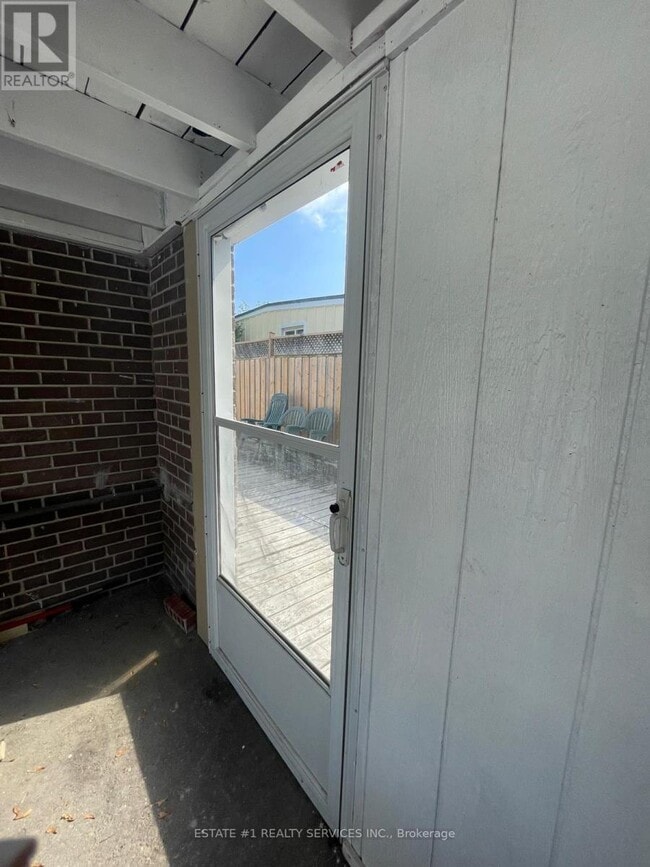 Building Photo - 2624 Constable Rd