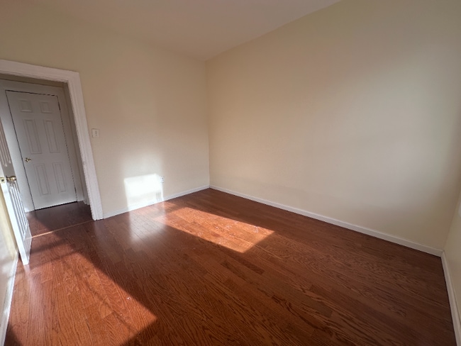 Foto del edificio - 1343 Boynton Ave