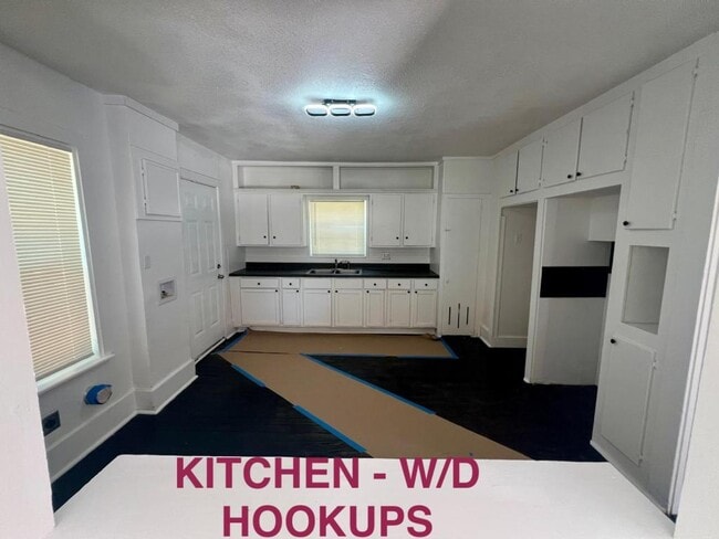 Building Photo - 1522 24th Pl