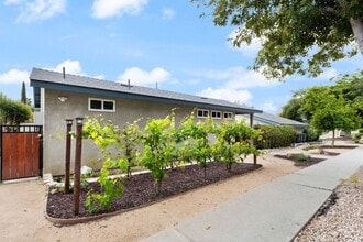 Building Photo - 1572 Coolcrest Ave
