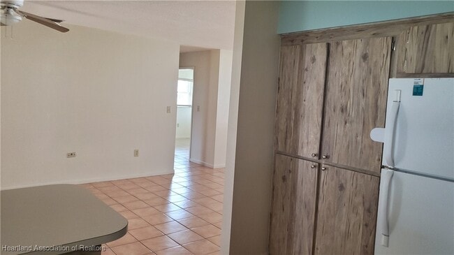 Building Photo - 2711 Orange Grove Dr