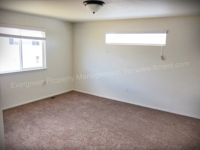 Foto del edificio - Amazing 3 Bedroom, 3 Bath Home in Greeley