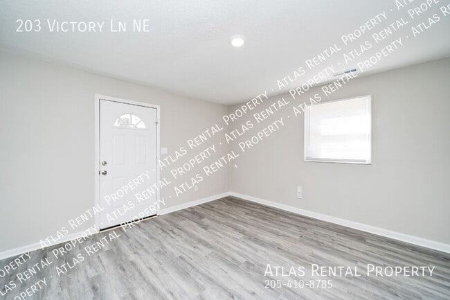 Building Photo - 203 Victory Ln NE