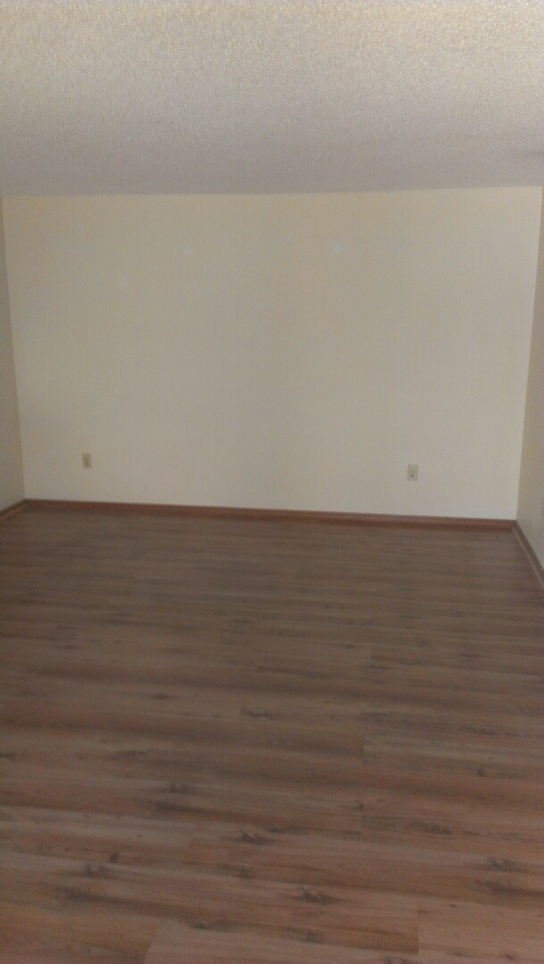 Foto del edificio - 3 bed, 2 bath with a 2 car garage home in ...