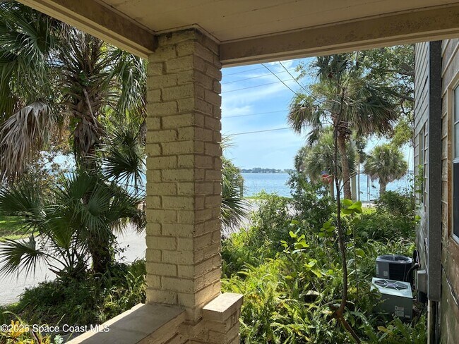 Foto del edificio - 803 Rockledge Dr