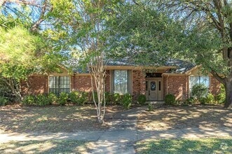 Building Photo - 3704 Westview Dr