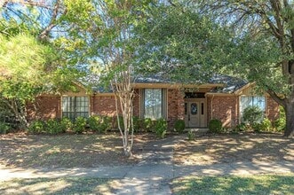 Building Photo - 3704 Westview Dr