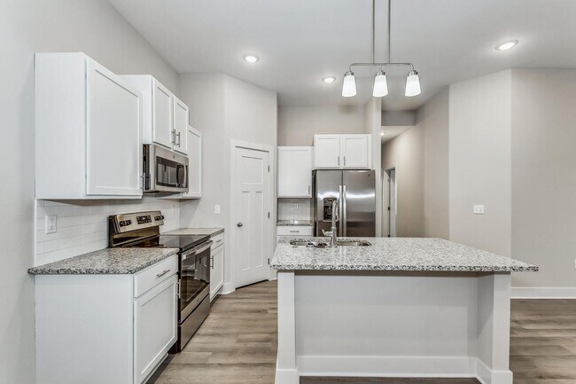 Building Photo - 3415 W 45th St S