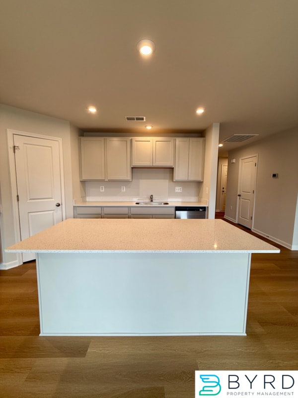 Building Photo - 308 Wilson Crk Dr