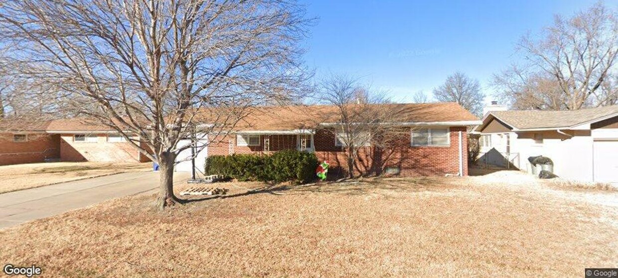 Primary Photo - Spacious Northwest 3 Bedroom Home