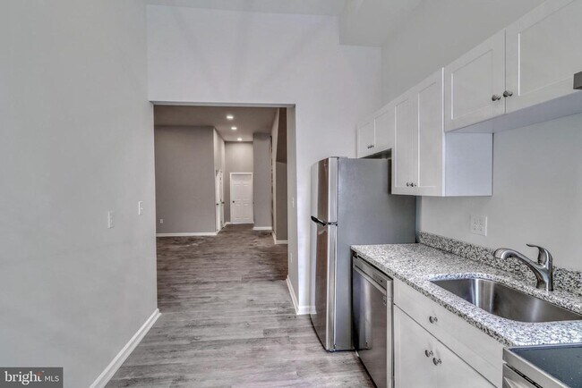 Foto del edificio - 3524 Keswick Rd