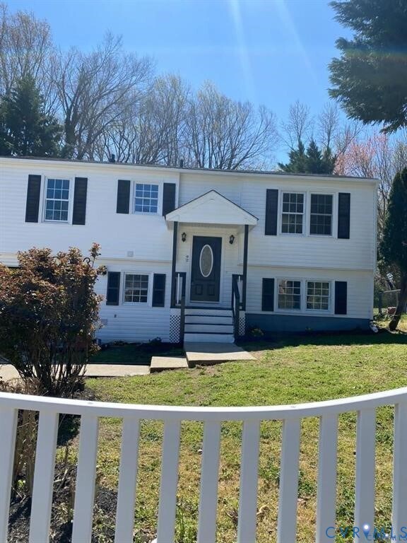 Building Photo - 746 St John Saint