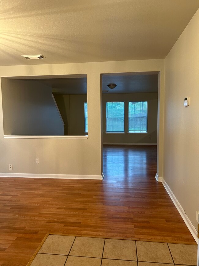 Building Photo - 13611 Clarks Fork Dr