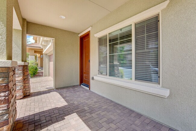 Building Photo - 5710 Shadow Bend Dr