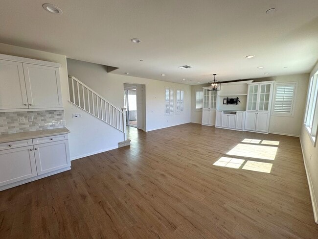 Building Photo - 4 Bed + 3 Bath Solana Heights Home with Ocean & Island Views