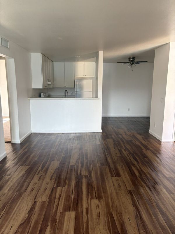 Foto del edificio - 2020 Guthrie St N