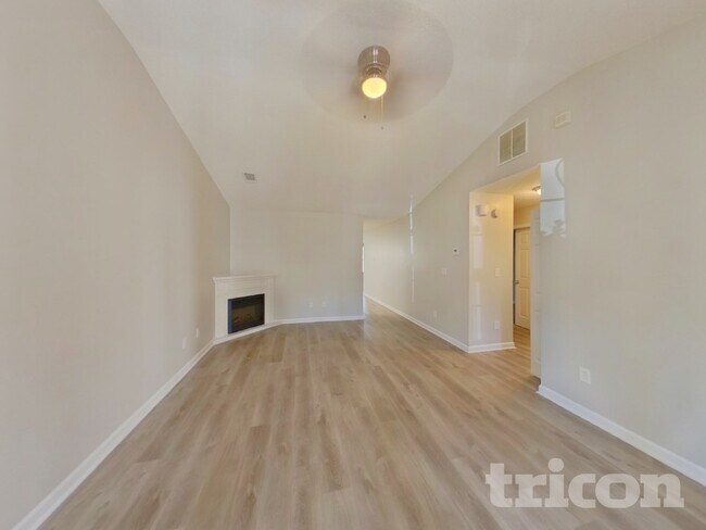 Foto del edificio - 2177 Red Oak Cir