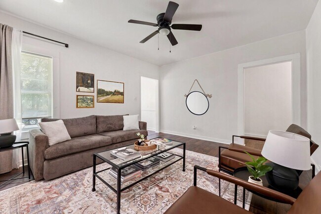 Foto del edificio - 1010 Long St