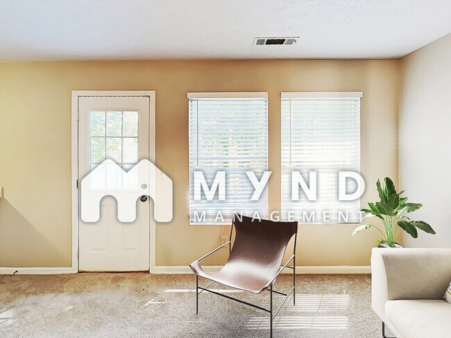 Foto del edificio - 5631 Regency Manor Ct