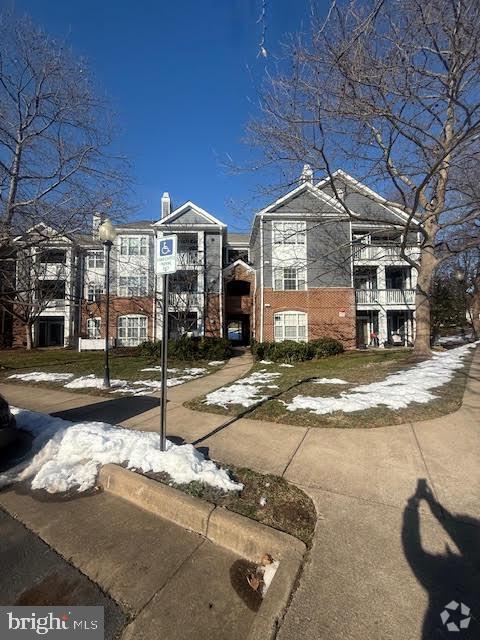 Building Photo - 20281 Beechwood Terrace