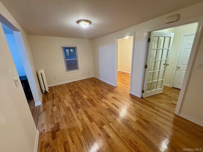 Foto del edificio - 105 Burtis St