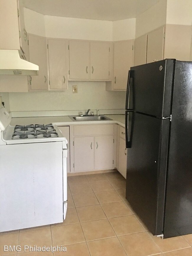 Foto del edificio - 3122 Tyson Ave