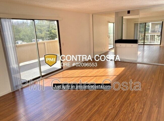 Building Photo - 310 N Civic Dr