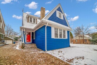 Building Photo - 4941 Montgomery Ave