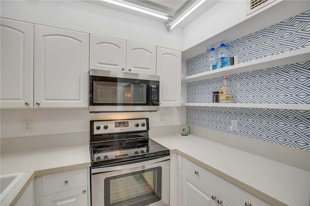 Building Photo - 1845 Robalo Dr