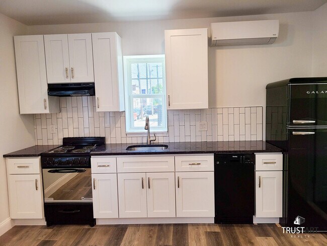 Building Photo - 1 Bedroom Apartment in Tacony