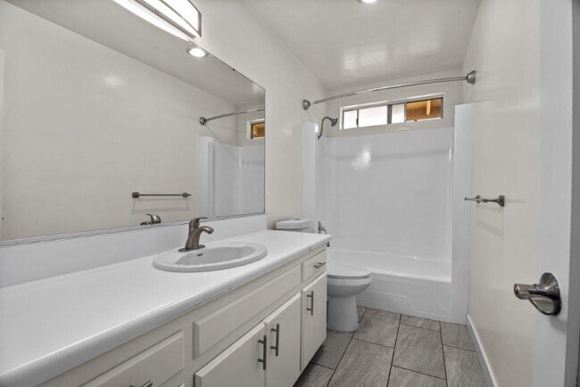 Foto del edificio - 1304-1314 S JUNIPER ST