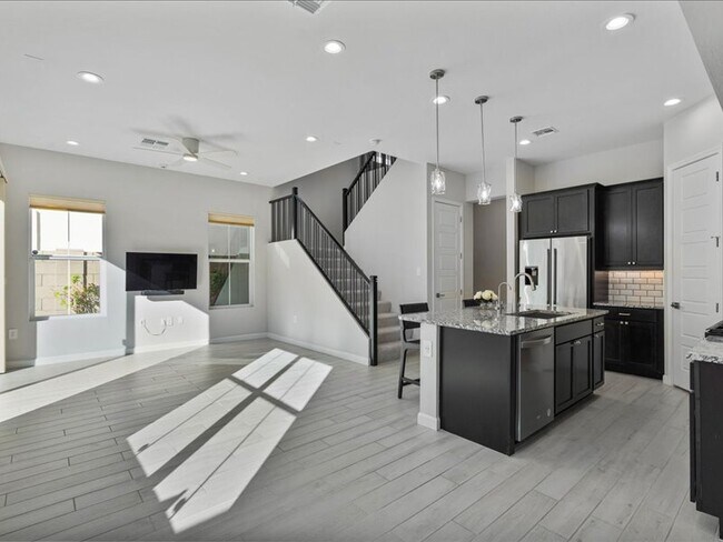 Planta principal - 5053 E Anderson Dr