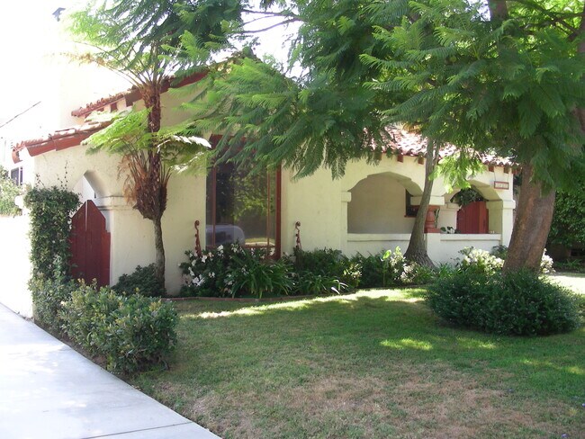 front of house - 10764 Valley Spring Ln