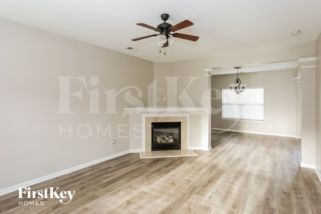 Foto del edificio - 511 Galesburg Dr