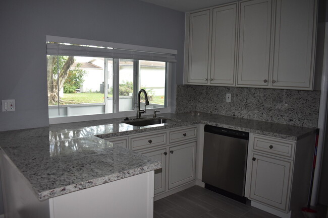 Building Photo - 980 NW 69th Ave