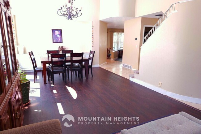 Foto del edificio - 2096 Rainbow Point Dr