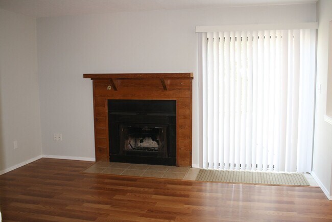 Building Photo - 2701 NW Friar Tuck Ln