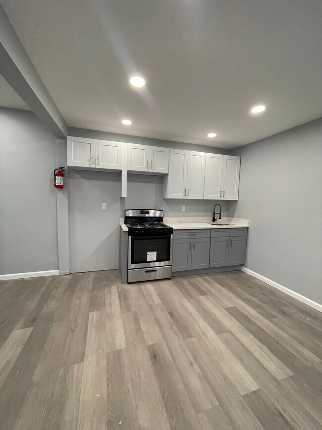 Foto del edificio - 316 Halsted St
