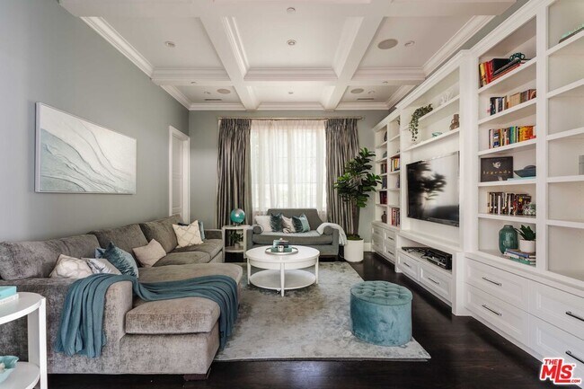 Foto del edificio - 356 E Rustic Rd