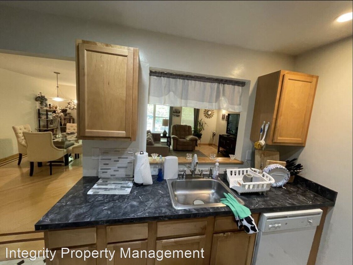 Foto principal - 2 br, 2 bath House - 125 Deer Court Drive