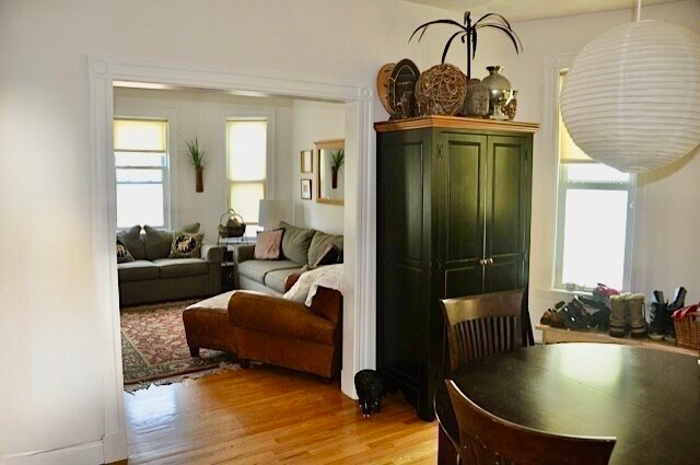 Foto del edificio - 317 Cardinal Medeiros Ave