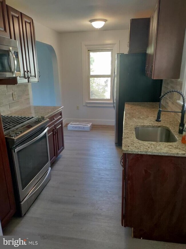 196 W Walnut Ave, Moorestown, NJ 08057 House Rental in Moorestown, NJ