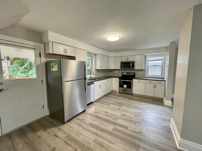 Photo - 40 Oakland St House