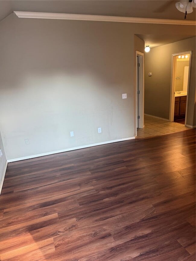 Building Photo - 3804 Matthew Dr