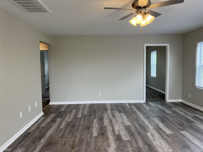 Foto del edificio - 3 br, 1 bath House - 1725 S Saint Clair Ave