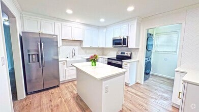 Building Photo - 108 Blacks Dr